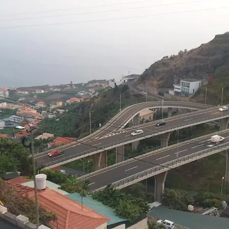 D Henriques House Willa *