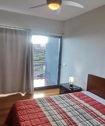 D Henriques House Vila