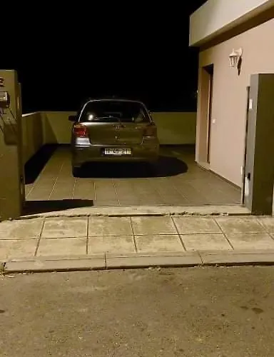 D Henriques House Vila *