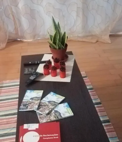 D Henriques House Vila *