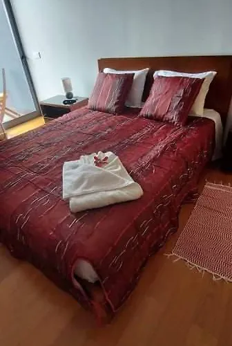 D Henriques House Vila *